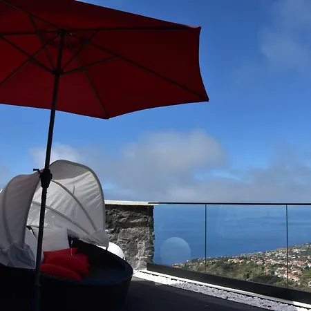 Yasmin's Houses * Arco da Calheta (Madeira)